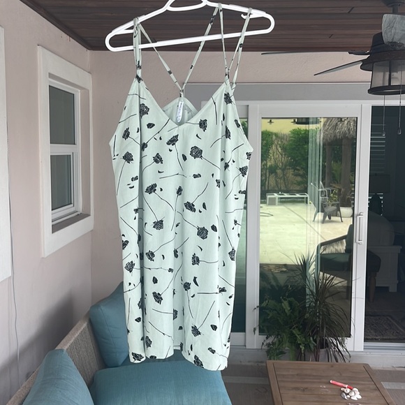 RVCA sundress. Lightweight, crosses in back, green with flowers never worn - Picture 3 of 5